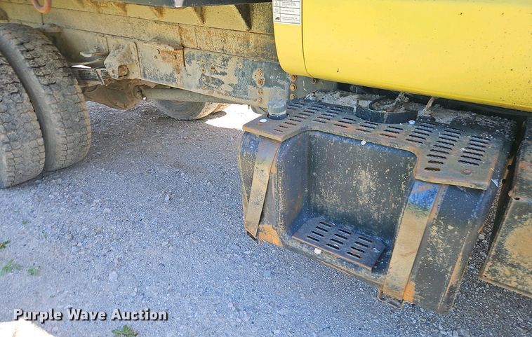 image for item EI8960 1995 GMC TopKick C6 dump truck