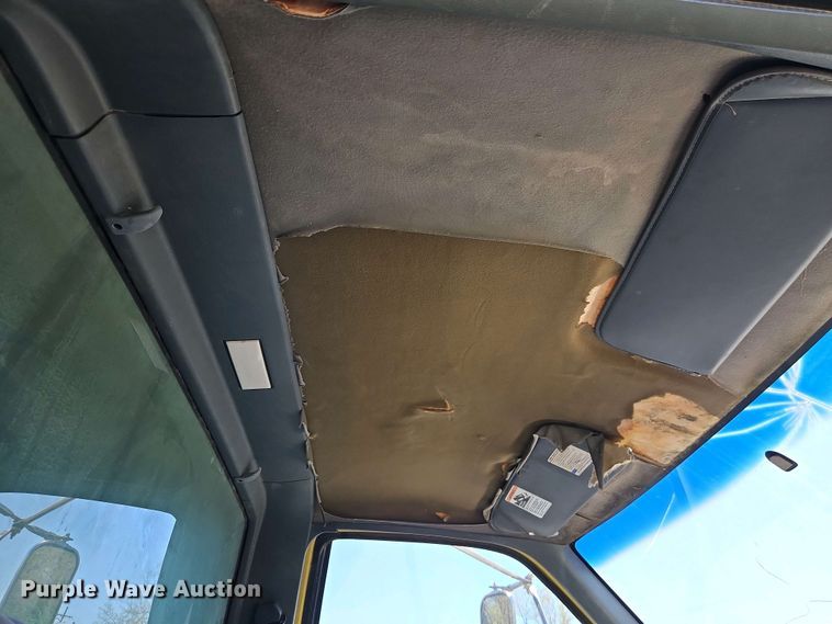 image for item EI8960 1995 GMC TopKick C6 dump truck