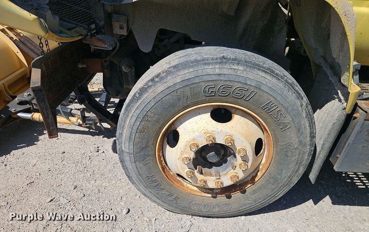 image for item EI8960 1995 GMC TopKick C6 dump truck