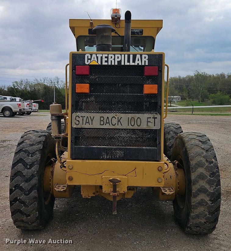 image for item EI8963 1999 Caterpillar 140H motor grader