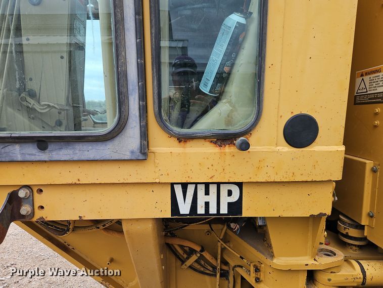 image for item EI8963 1999 Caterpillar 140H motor grader