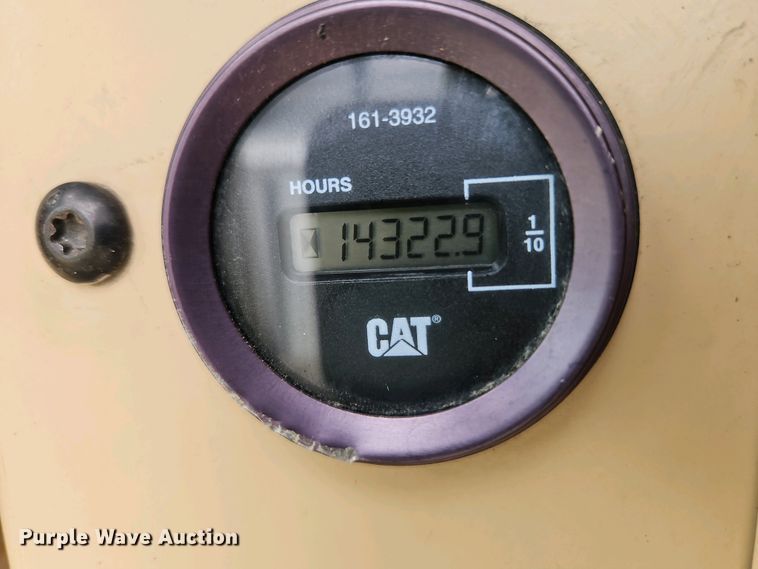 image for item EI8963 1999 Caterpillar 140H motor grader