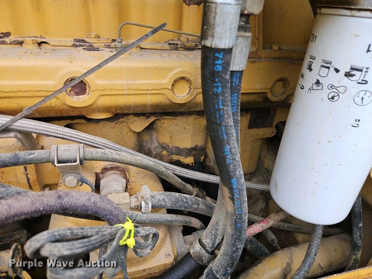 image for item EI8963 1999 Caterpillar 140H motor grader