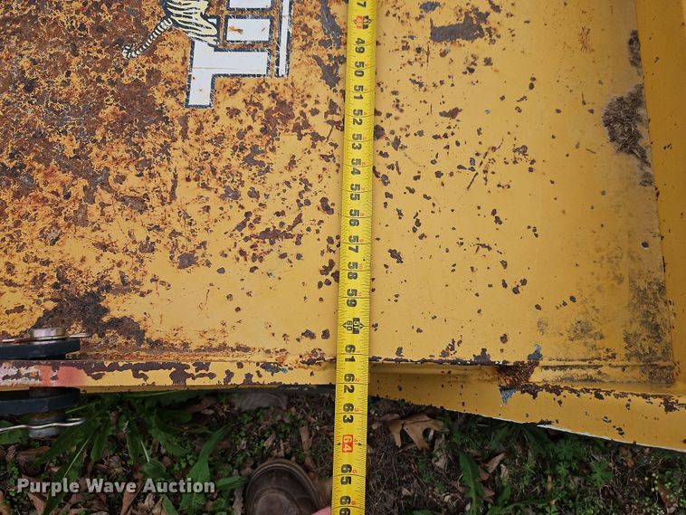 image for item EI8964 (2) Tiger mowers