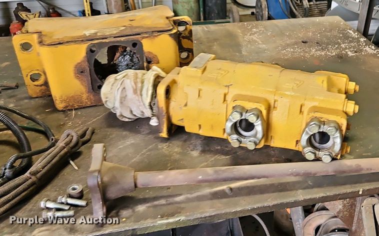 image for item EI8964 (2) Tiger mowers