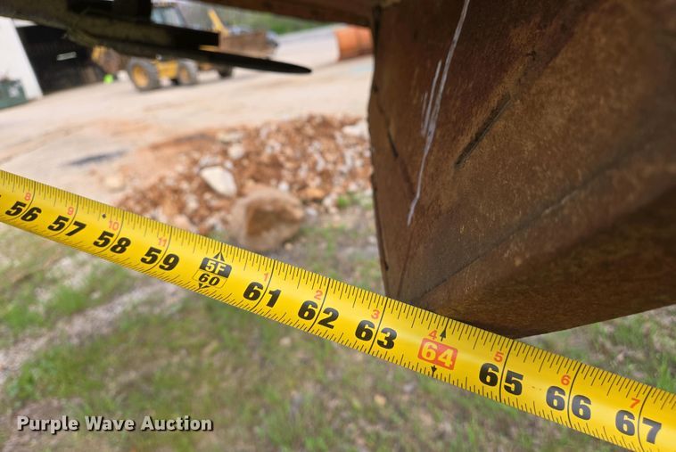 image for item EJ7441 2001 John Deere 6310 tractor