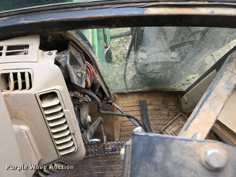 image for item EJ7441 2001 John Deere 6310 tractor