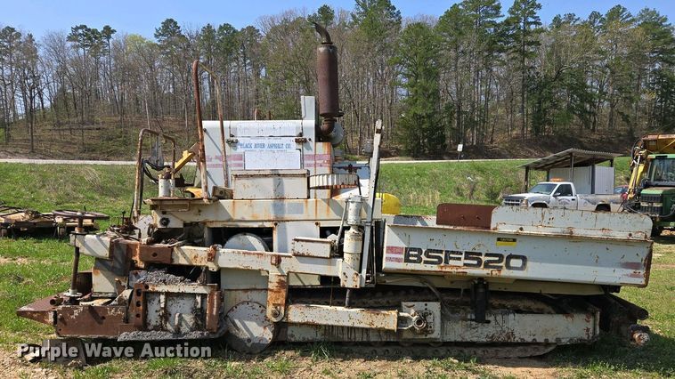 image for item EJ7442 1983 Cedar Rapids BSF520 paver