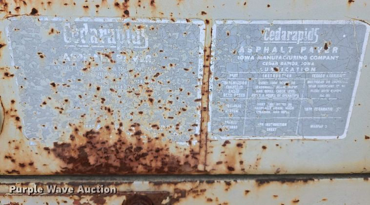 image for item EJ7442 1983 Cedar Rapids BSF520 paver