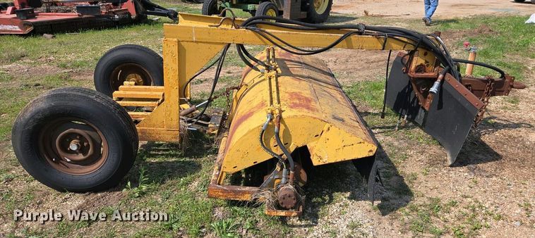 image for item EJ7444 Sweepster TH84P2PM0 pull type sweeper