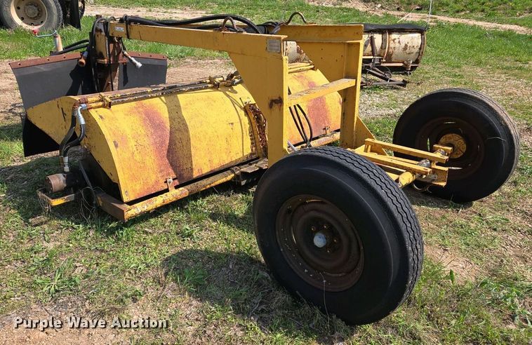 image for item EJ7444 Sweepster TH84P2PM0 pull type sweeper