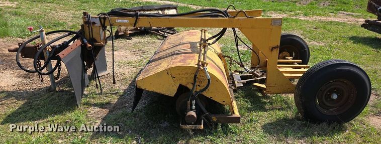 image for item EJ7444 Sweepster TH84P2PM0 pull type sweeper