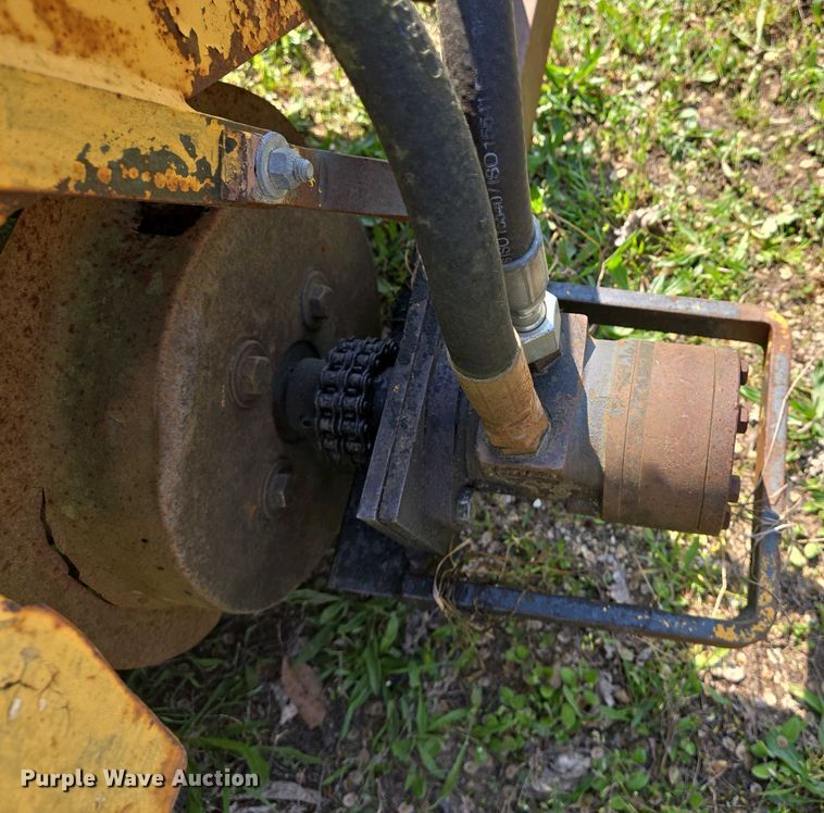 image for item EJ7444 Sweepster TH84P2PM0 pull type sweeper