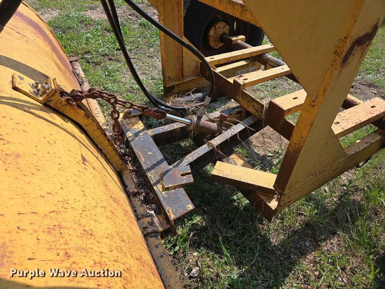 image for item EJ7444 Sweepster TH84P2PM0 pull type sweeper