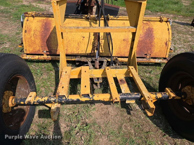 image for item EJ7444 Sweepster TH84P2PM0 pull type sweeper