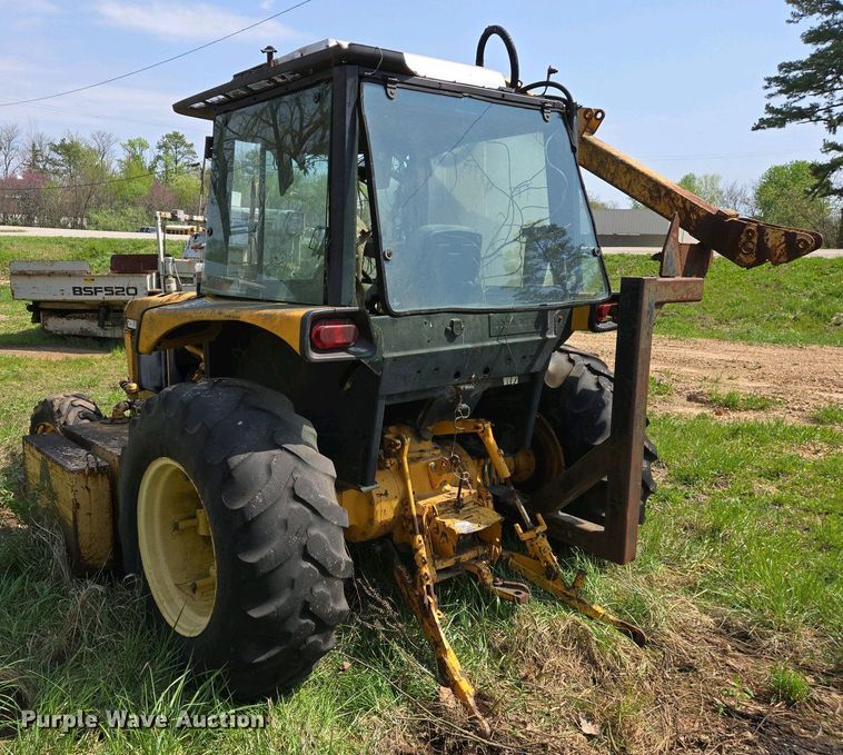 image for item EJ7445 2002 John Deere 2755 tractor
