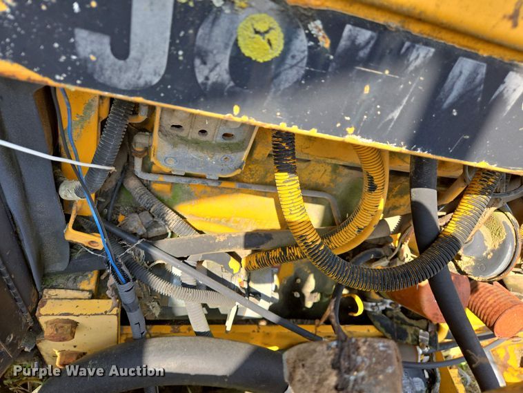 image for item EJ7445 2002 John Deere 2755 tractor