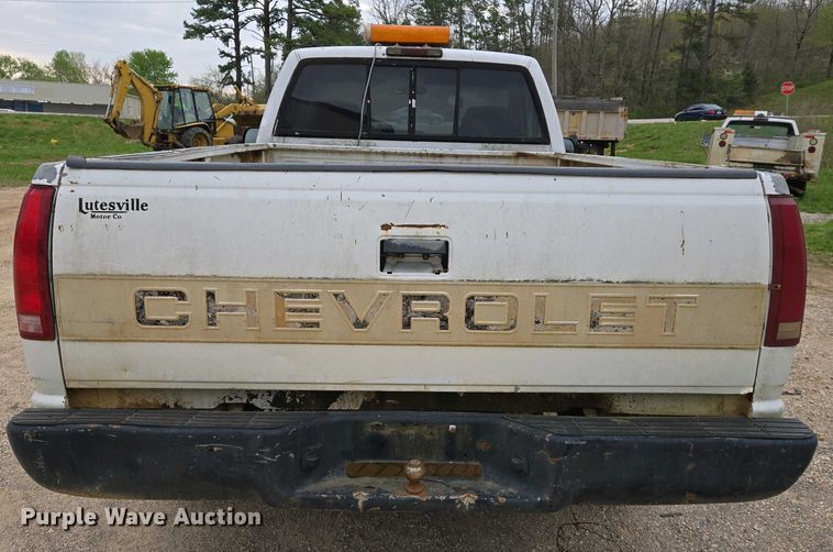 image for item EJ7447 1995 Chevrolet K1500 pickup truck