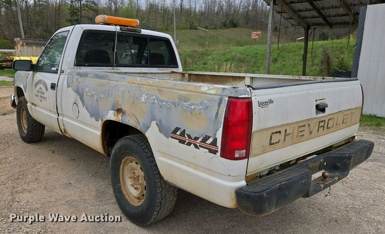 image for item EJ7447 1995 Chevrolet K1500 pickup truck