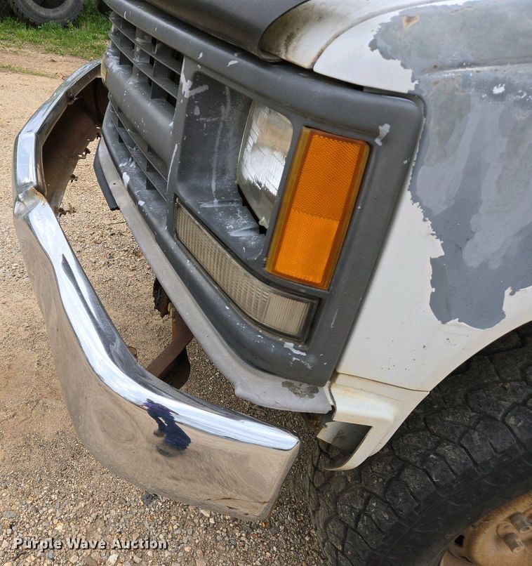image for item EJ7447 1995 Chevrolet K1500 pickup truck