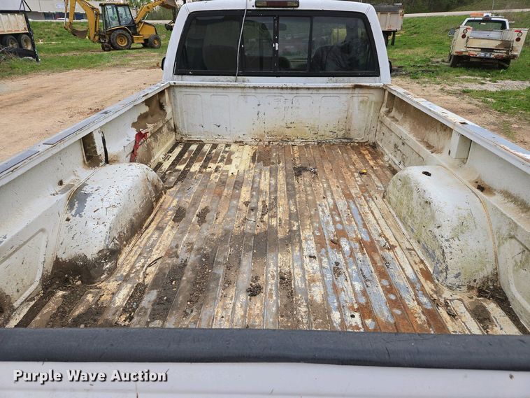 image for item EJ7447 1995 Chevrolet K1500 pickup truck