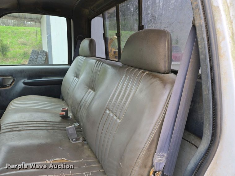 image for item EJ7447 1995 Chevrolet K1500 pickup truck