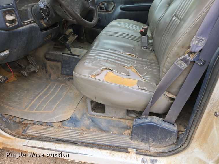 image for item EJ7447 1995 Chevrolet K1500 pickup truck