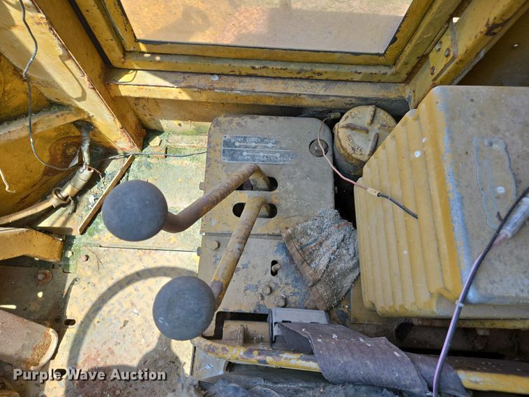 image for item EJ7449 1970 Caterpillar 980B wheel loader