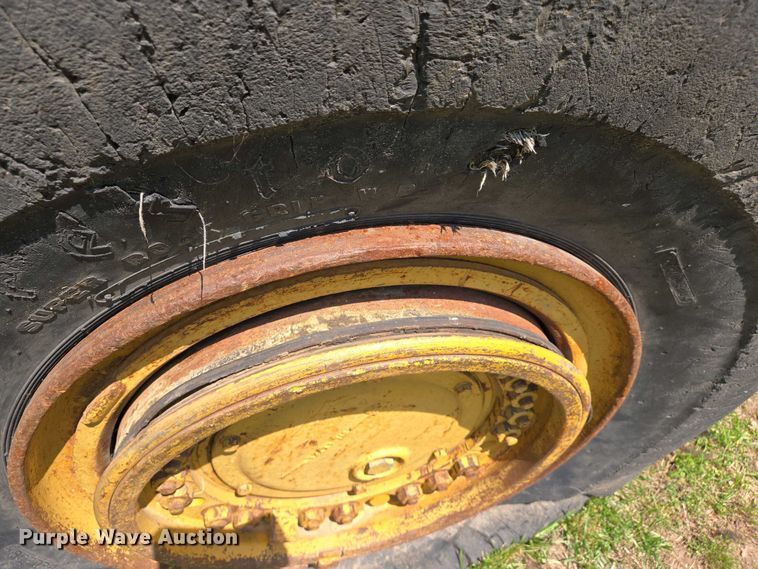 image for item EJ7449 1970 Caterpillar 980B wheel loader