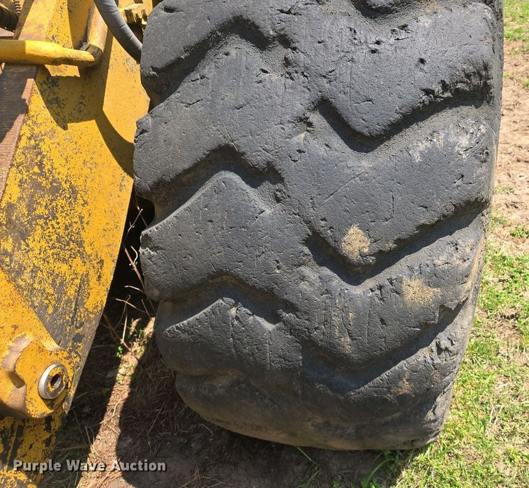 image for item EJ7449 1970 Caterpillar 980B wheel loader