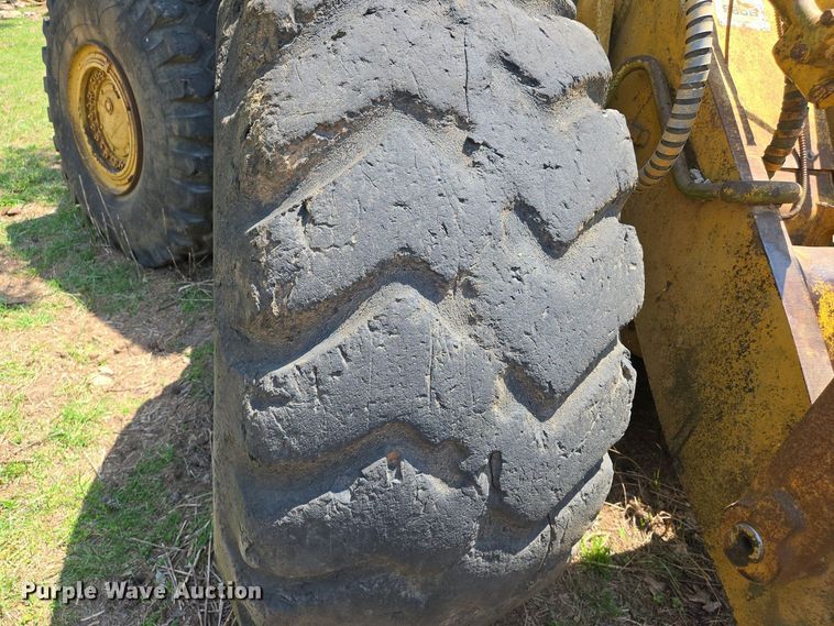 image for item EJ7449 1970 Caterpillar 980B wheel loader