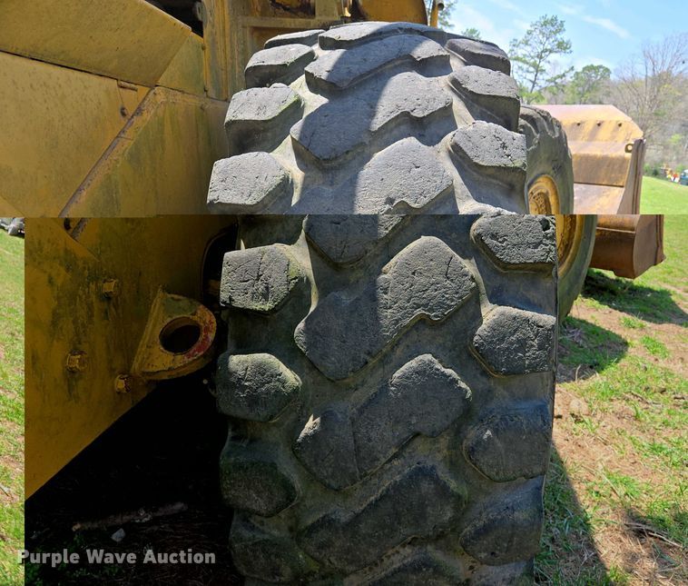 image for item EJ7449 1970 Caterpillar 980B wheel loader