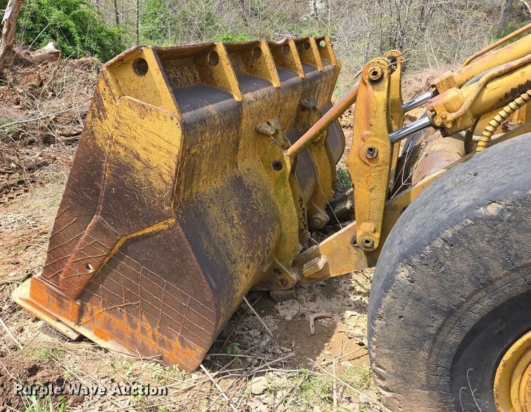 image for item EJ7450 1976 Caterpillar 980B wheel loader