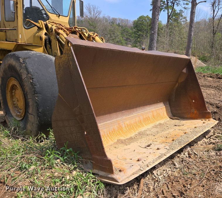 image for item EJ7450 1976 Caterpillar 980B wheel loader