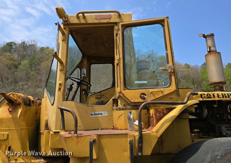 image for item EJ7450 1976 Caterpillar 980B wheel loader