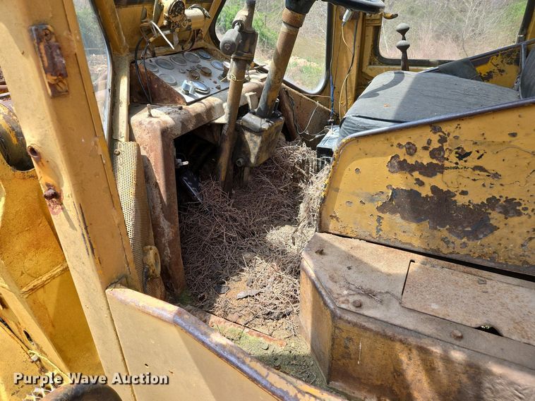 image for item EJ7450 1976 Caterpillar 980B wheel loader