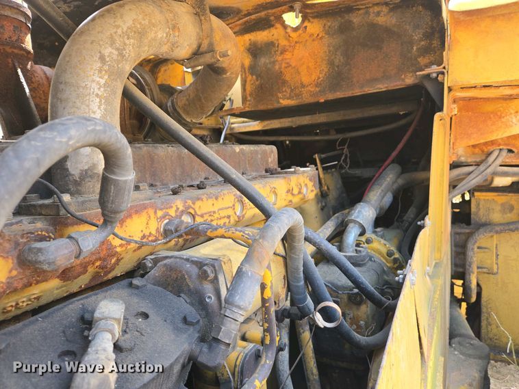 image for item EJ7450 1976 Caterpillar 980B wheel loader