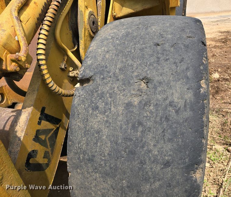 image for item EJ7450 1976 Caterpillar 980B wheel loader