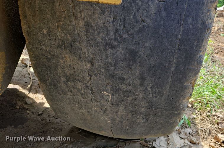 image for item EJ7450 1976 Caterpillar 980B wheel loader