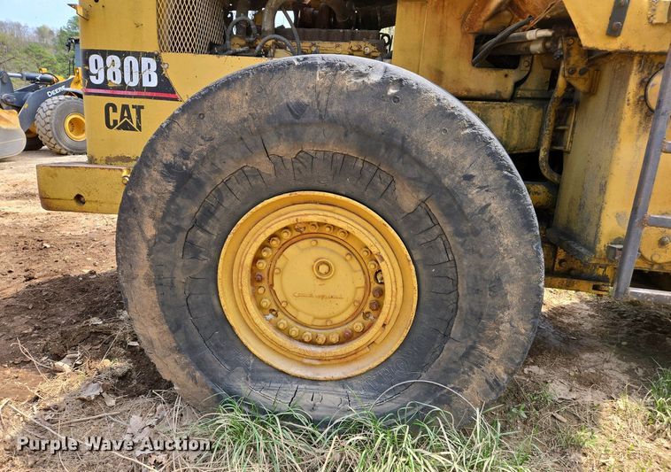 image for item EJ7450 1976 Caterpillar 980B wheel loader