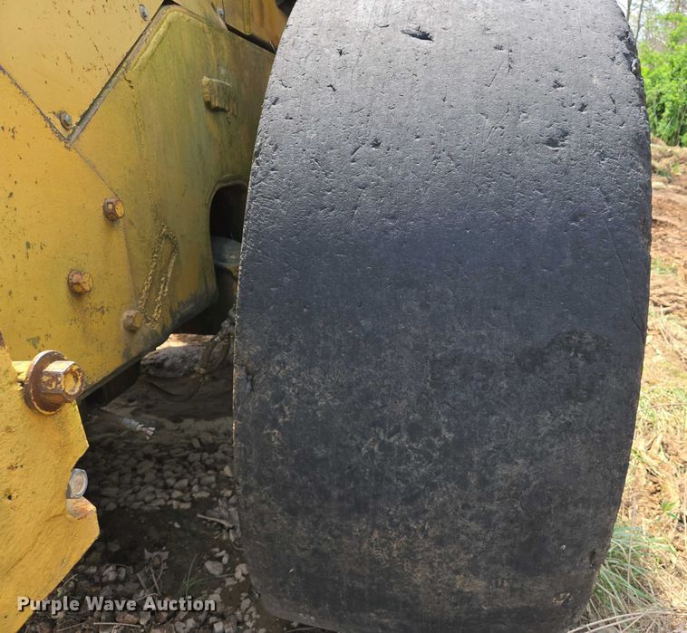 image for item EJ7450 1976 Caterpillar 980B wheel loader