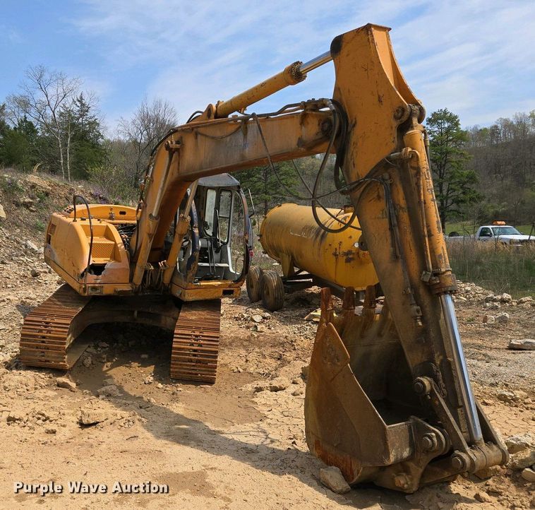 image for item EJ7451 Samsung SE130LC-2  excavator