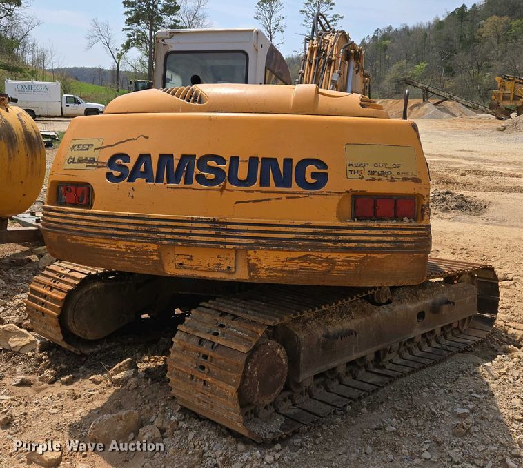 image for item EJ7451 Samsung SE130LC-2  excavator
