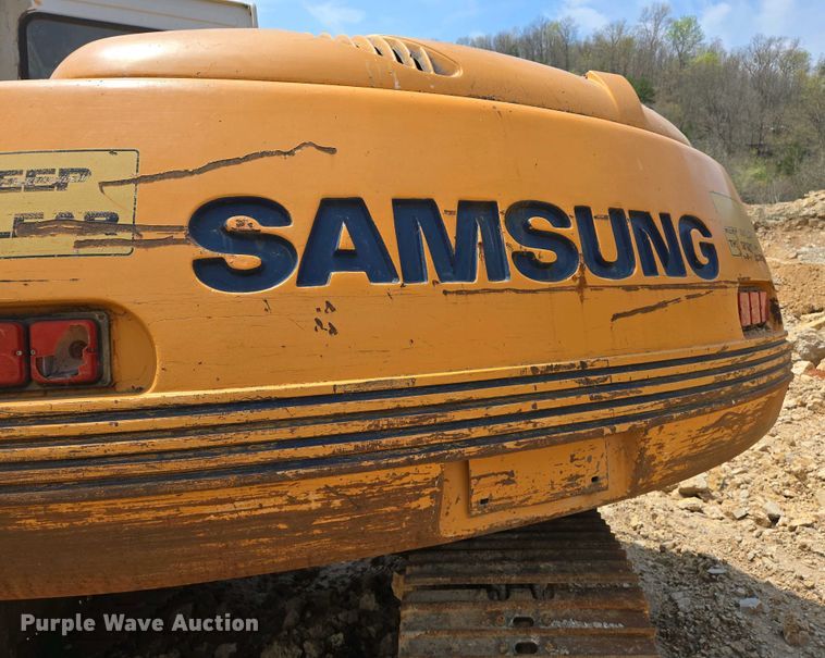 image for item EJ7451 Samsung SE130LC-2  excavator