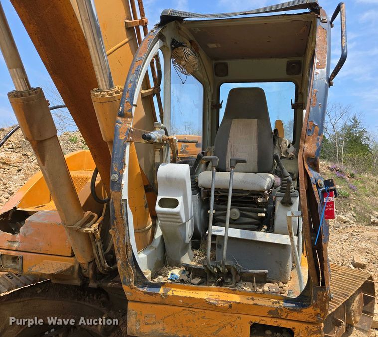 image for item EJ7451 Samsung SE130LC-2  excavator