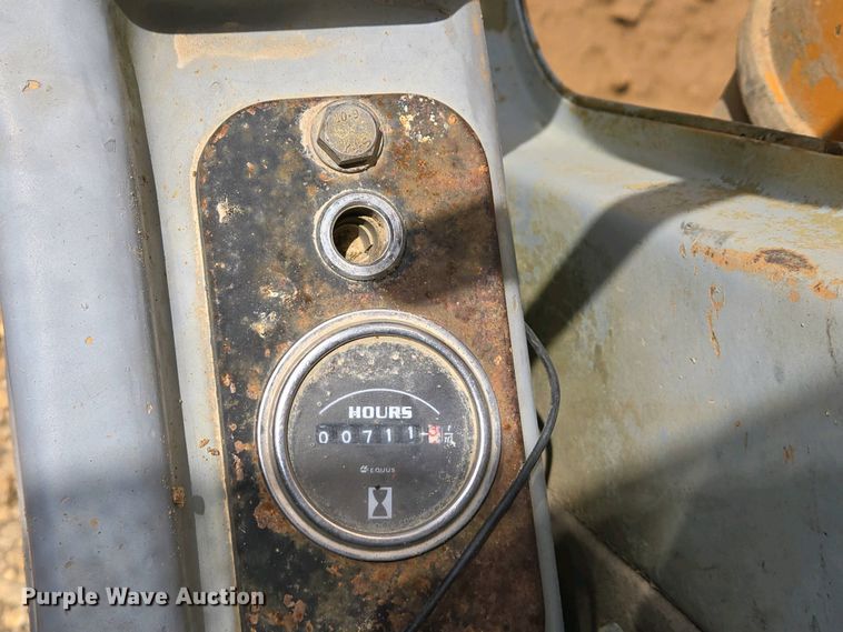 image for item EJ7451 Samsung SE130LC-2  excavator