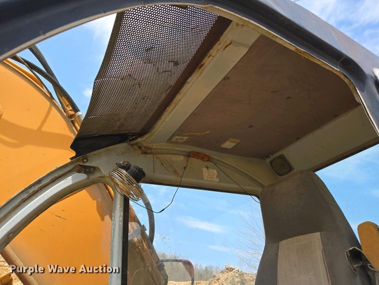 image for item EJ7451 Samsung SE130LC-2  excavator