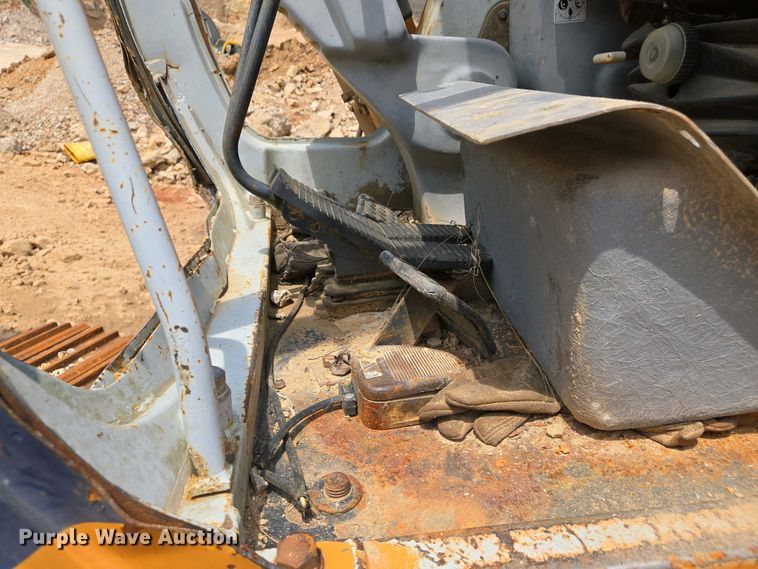 image for item EJ7451 Samsung SE130LC-2  excavator
