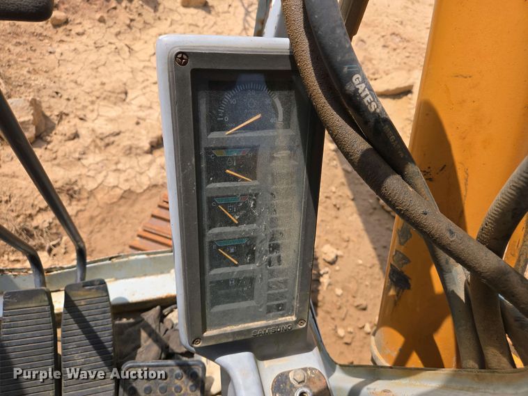 image for item EJ7451 Samsung SE130LC-2  excavator