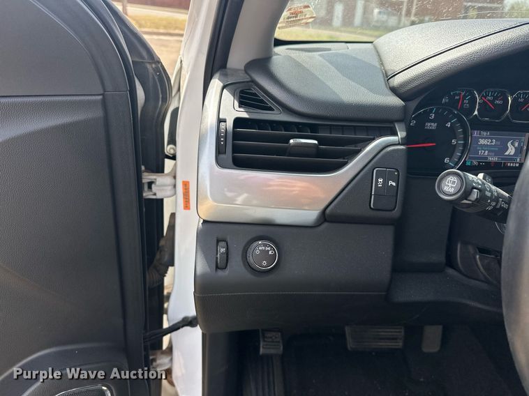 image for item EJ8529 2015 Chevrolet Suburban SUV